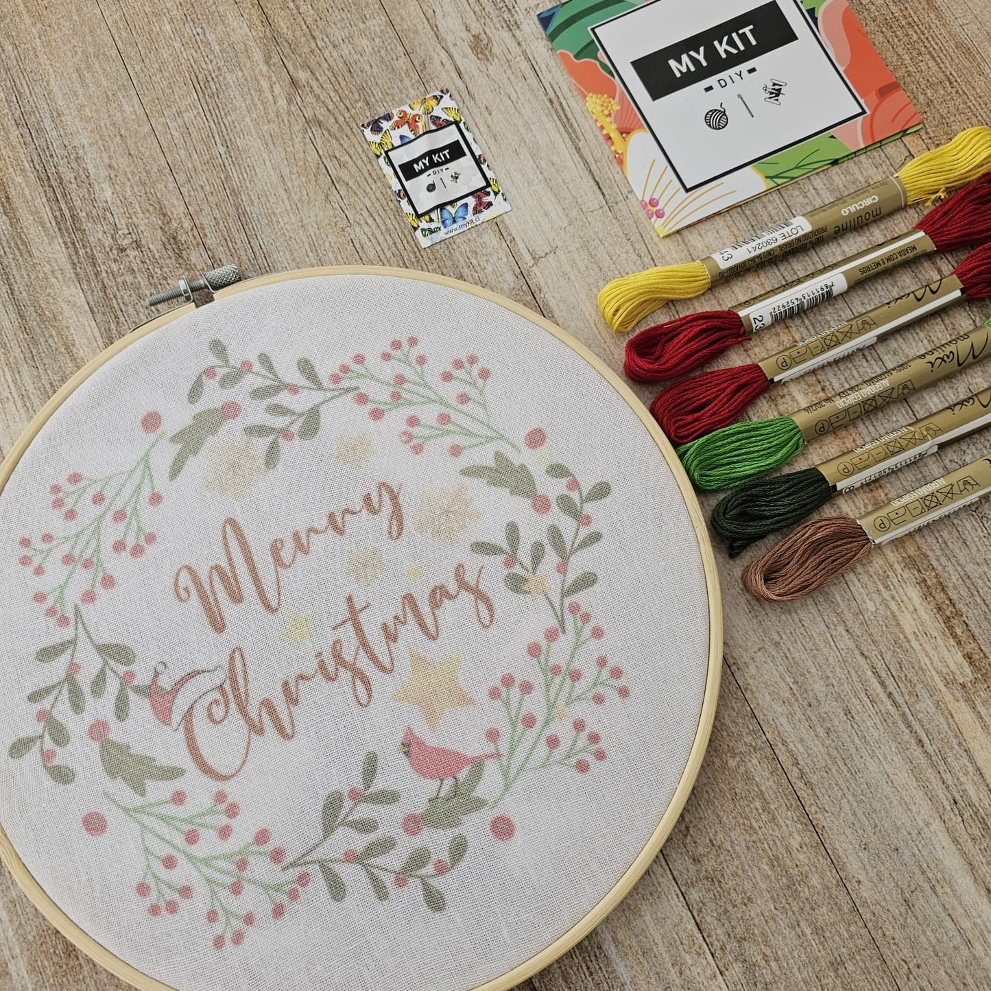 ¡ESPECIAL NAVIDAD! Kit para bordar corona navidad