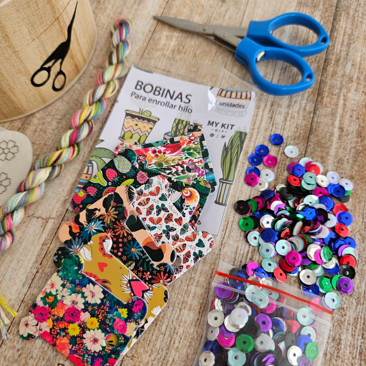 Kit cajita de madera con materiales para tu colección
