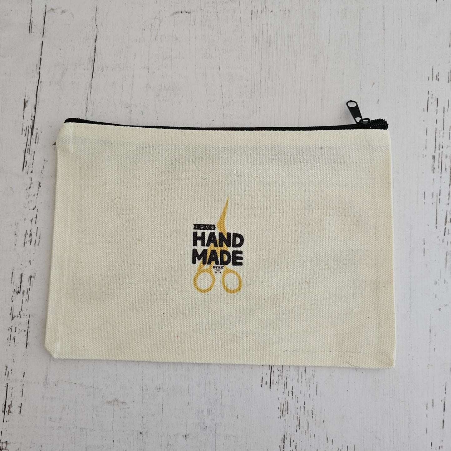 Estuche Valeria "LOVE HANDMADE"
