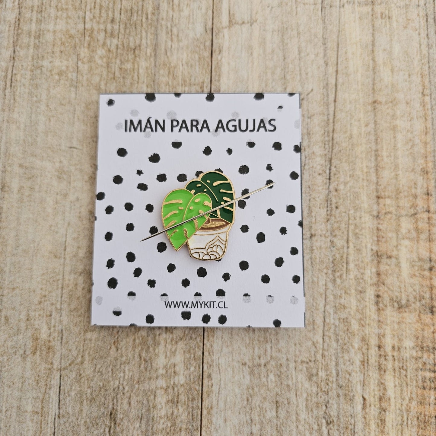 Imán para agujas Monstera