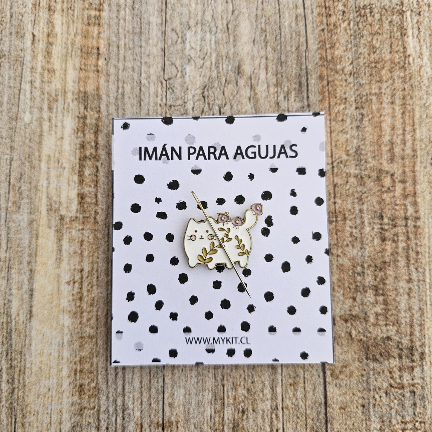 Imán para agujas Gatito