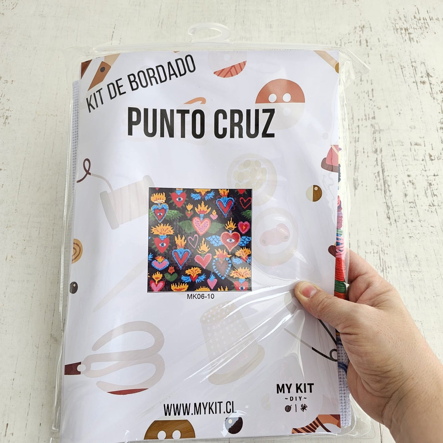 Kit punto cruz - Corazones detente (40x40cm)-11ct