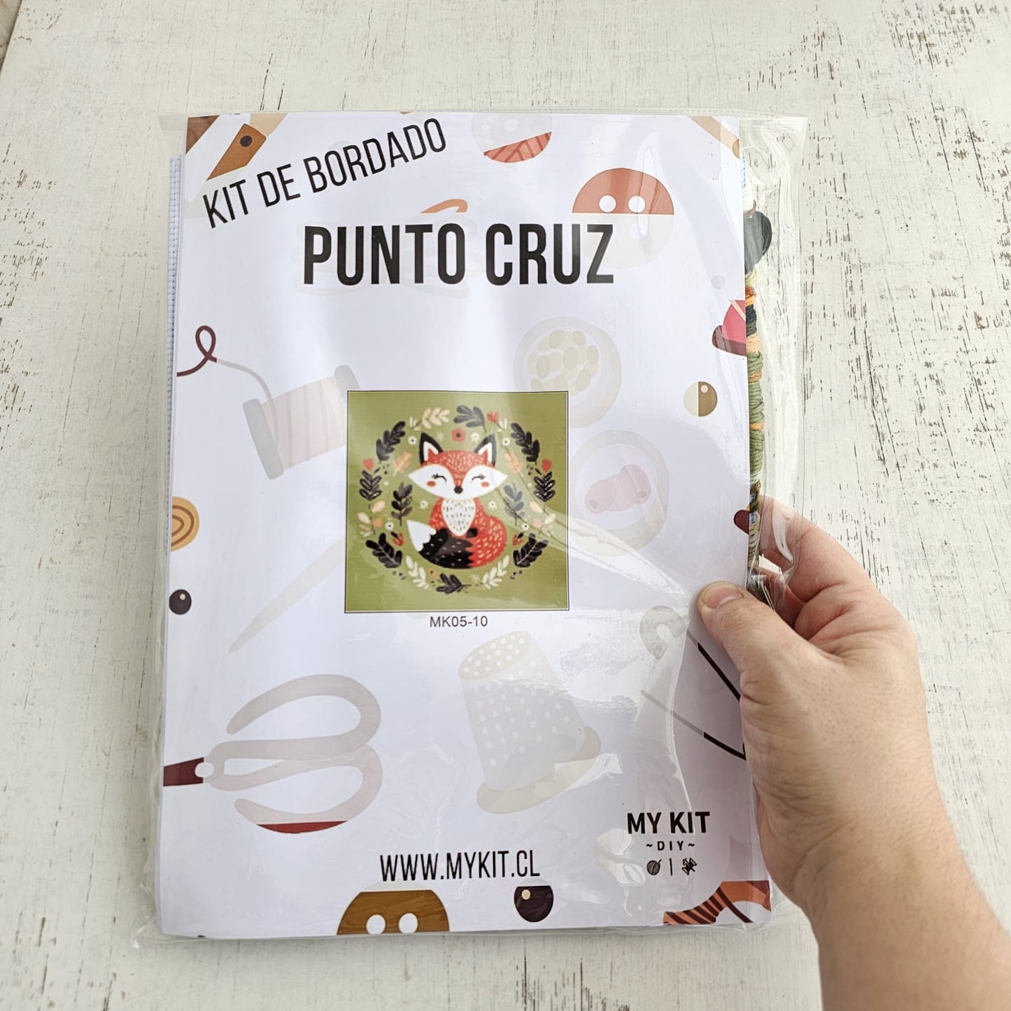 Kit punto cruz - Zorrito (40x40cm)-11ct