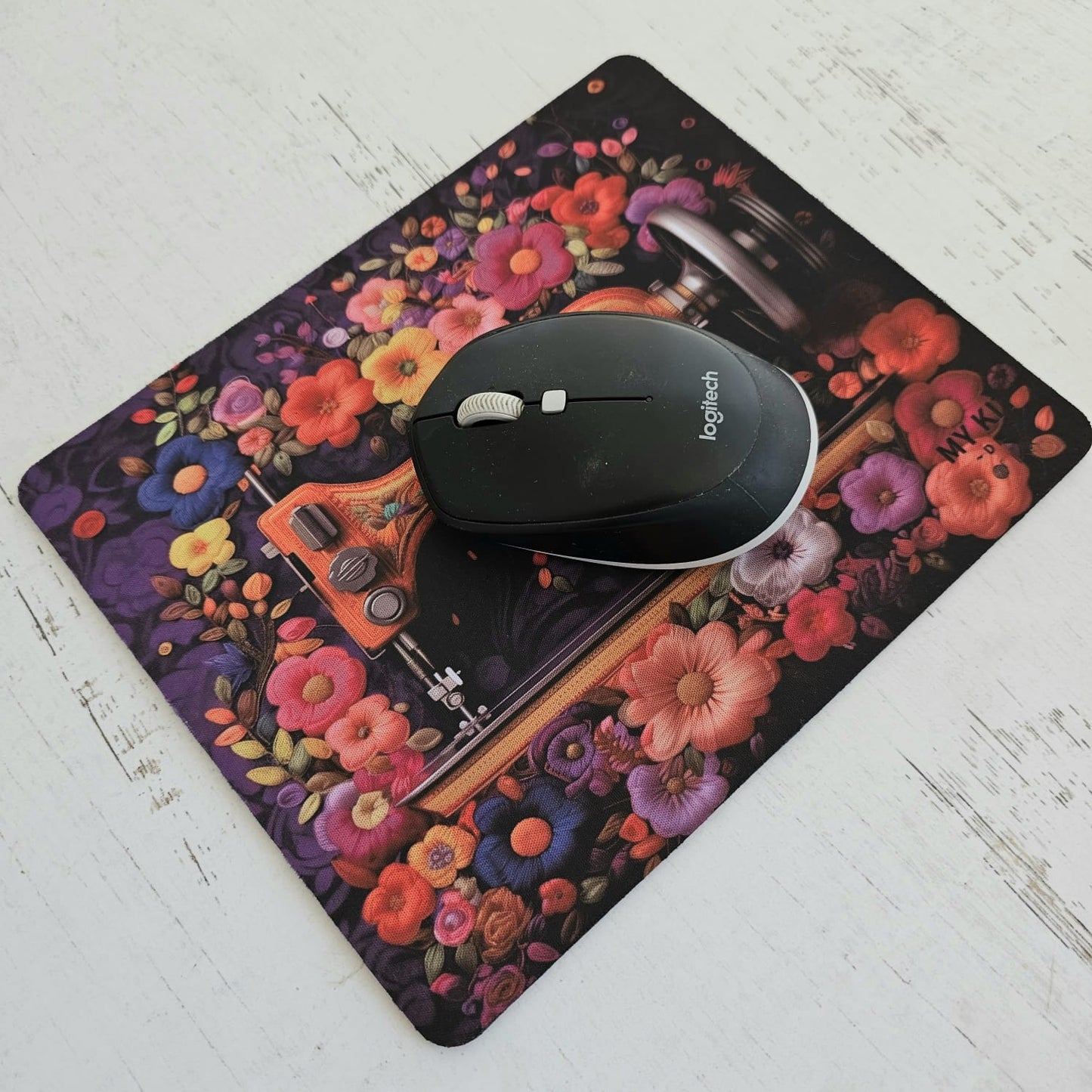 Mousepad diseño Emilia "LOVE HANDMADE"