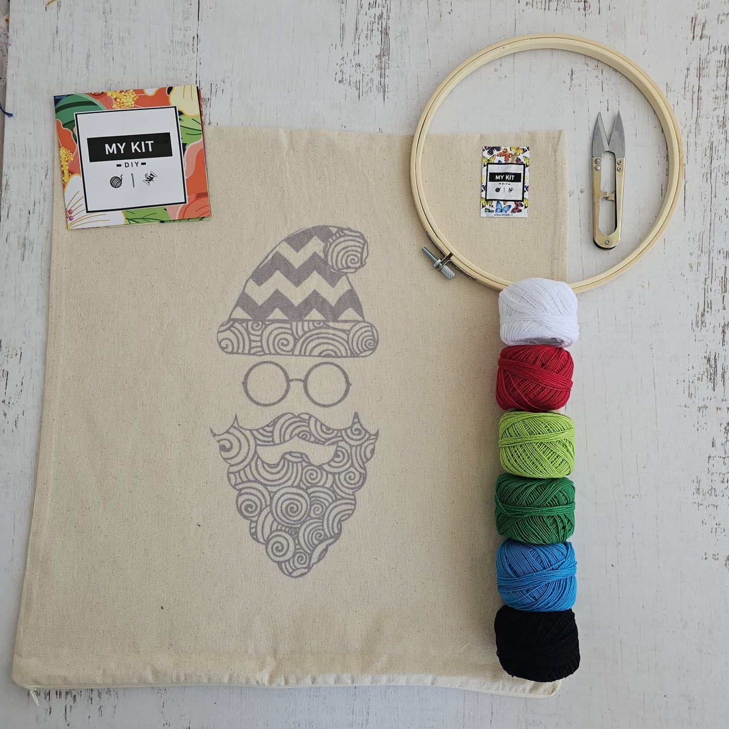 ¡ESPECIAL NAVIDAD! Kit funda de cojín para bordar Viejo pascuero