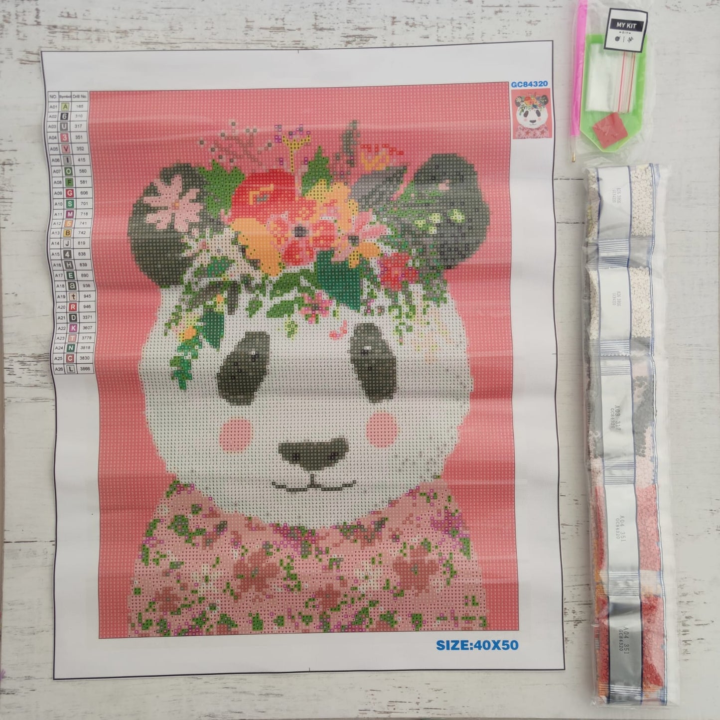 Kit pinta con diamantes 40 x 50 cm - Panda floreada