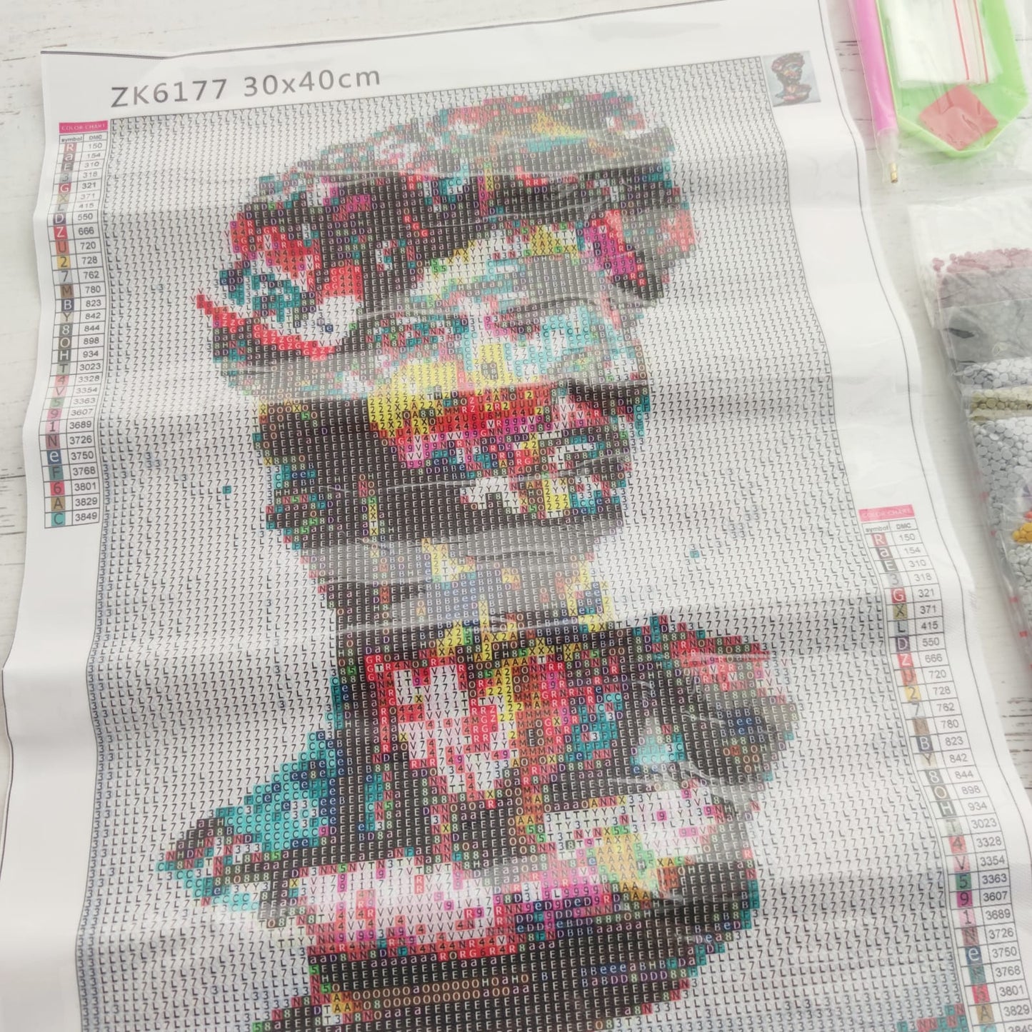 Kit pinta con diamantes 30 x 40 cm - Busto grafiti