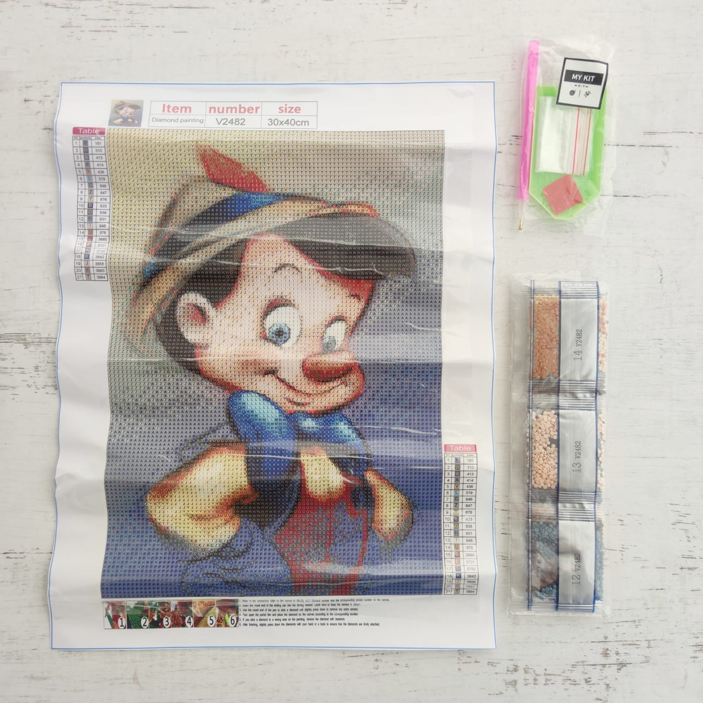 Kit pinta con diamantes 30 x 40 cm - Pinocho