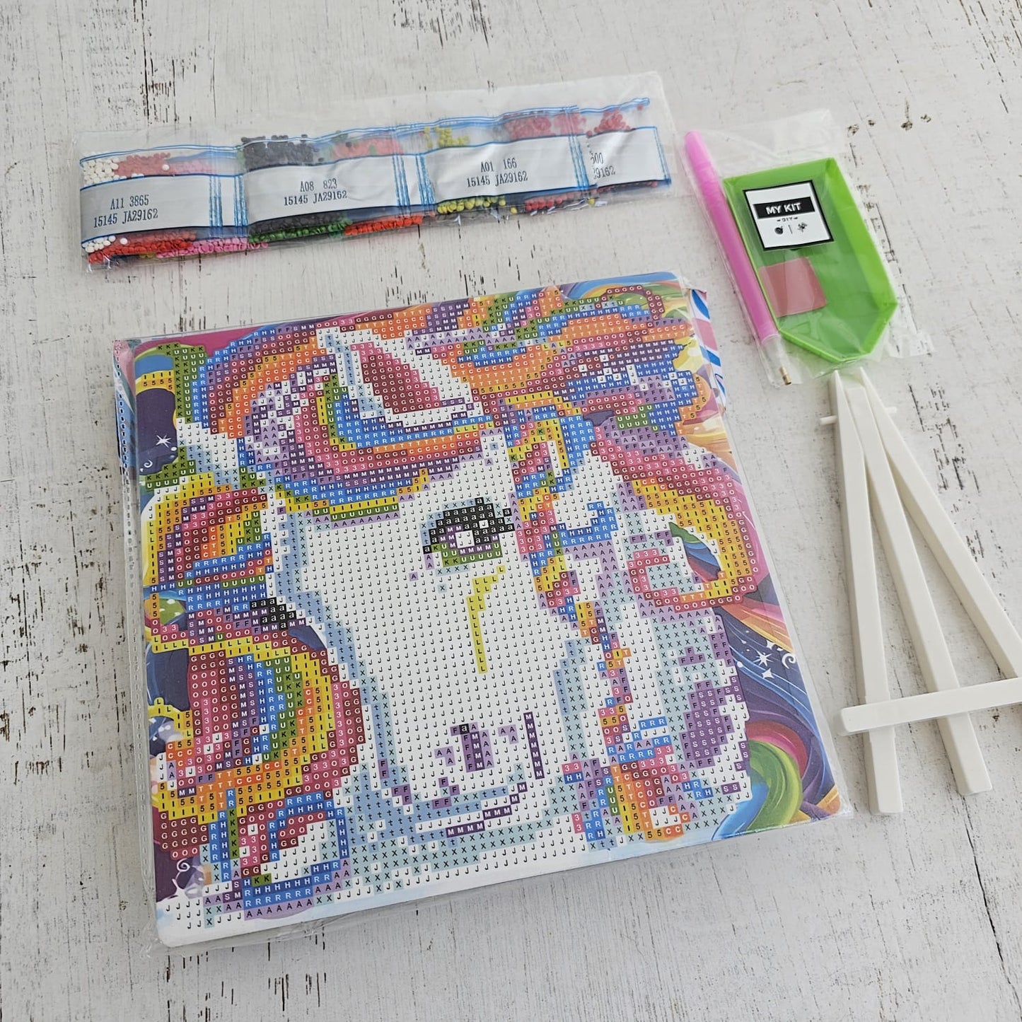 Kit pinta con diamantes 20x20 cm con atril - Unicornio