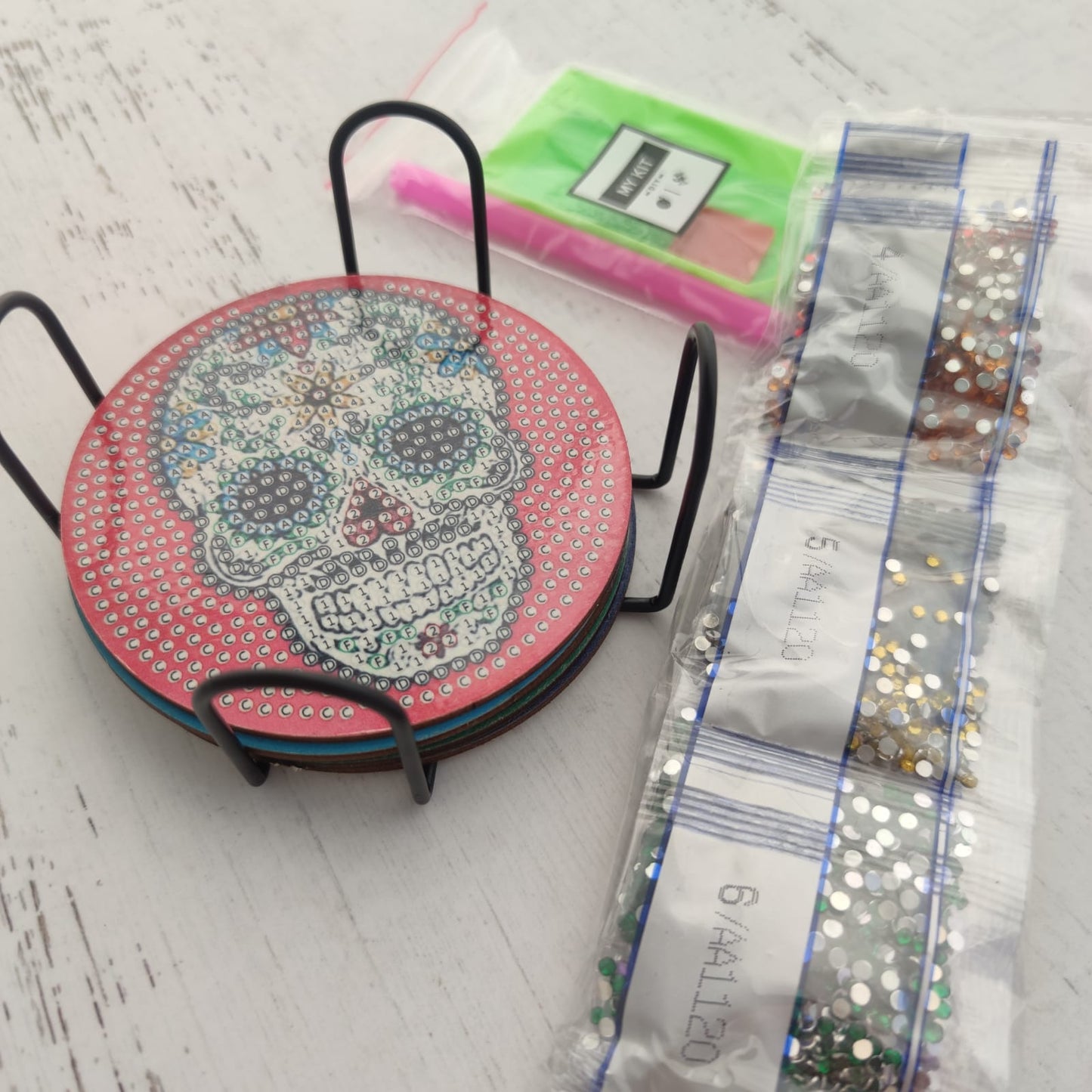 Kit posavasos pinta con diamantes - Calaveras