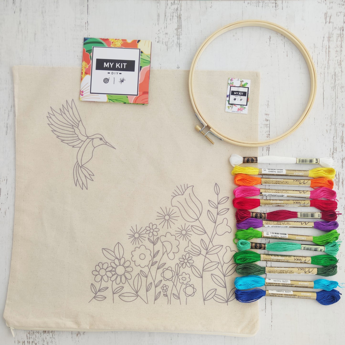 Kit funda de cojín Colibrí con esquema de puntos - Paulina