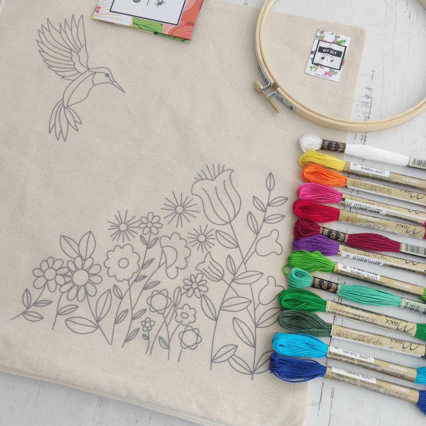 Kit funda de cojín Colibrí con esquema de puntos - Paulina