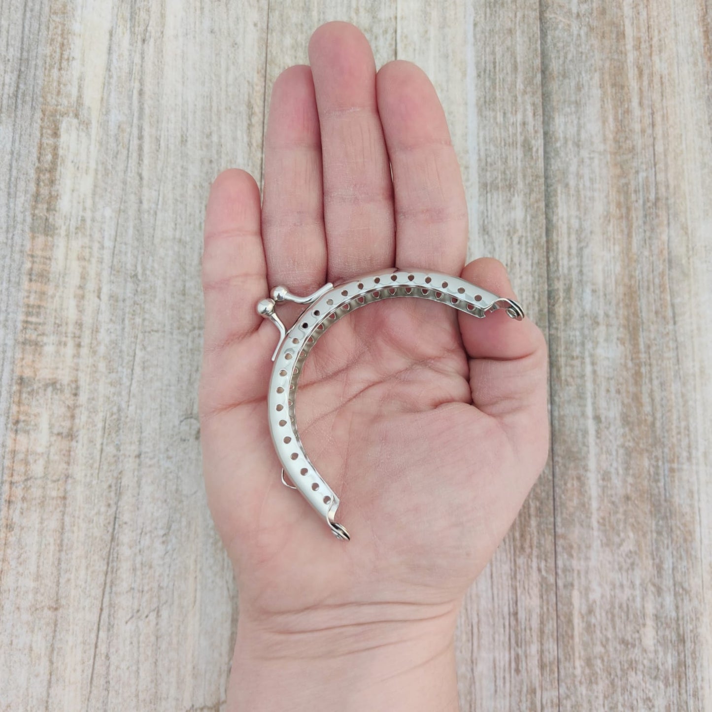 Pellizco de metal para monedero