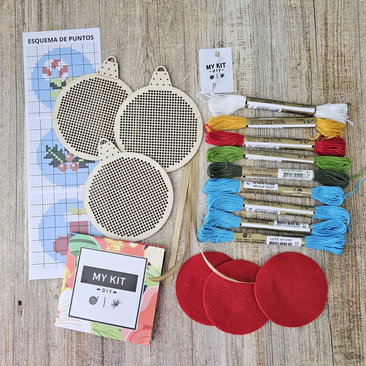 ¡ESPECIAL NAVIDAD! Kit adornos árbol punto cruz figuras
