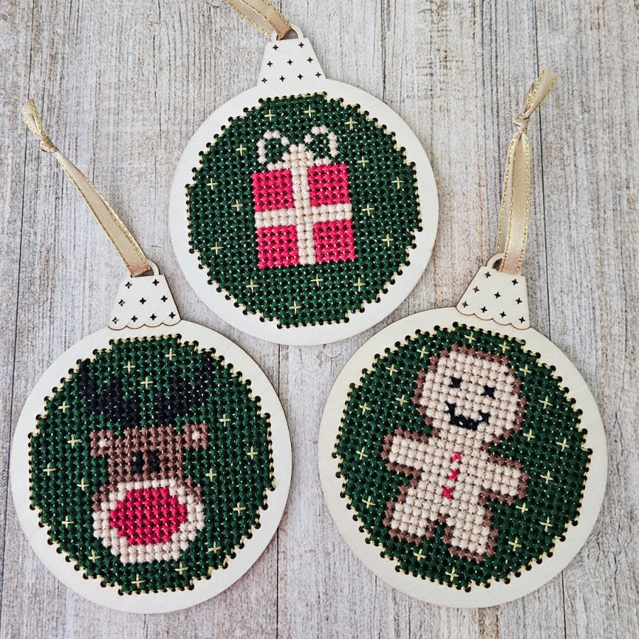 ¡ESPECIAL NAVIDAD! Kit adornos árbol punto cruz