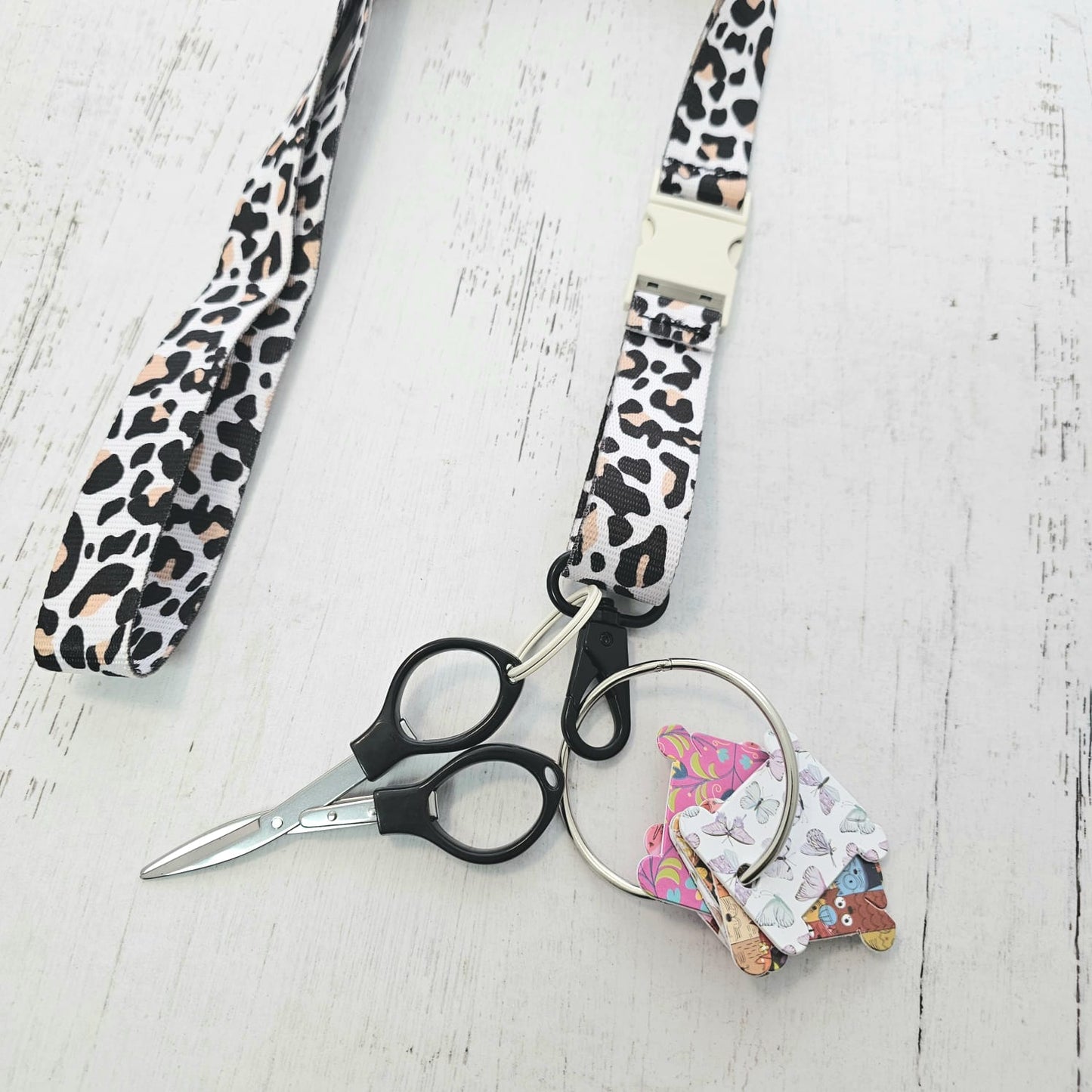 Landyard para bordar leopardo