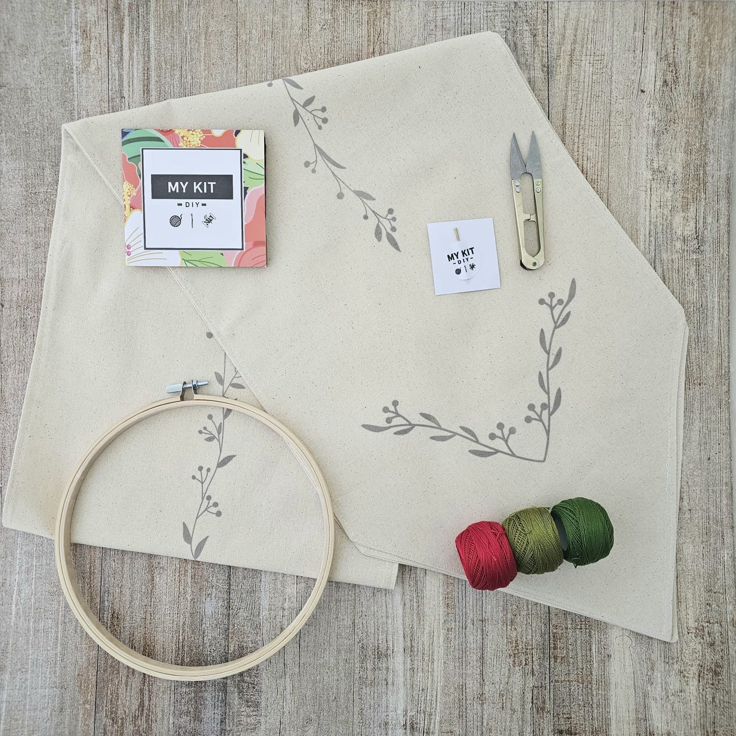 ¡ESPECIAL NAVIDAD! Kit camino de mesa para bordar navideño