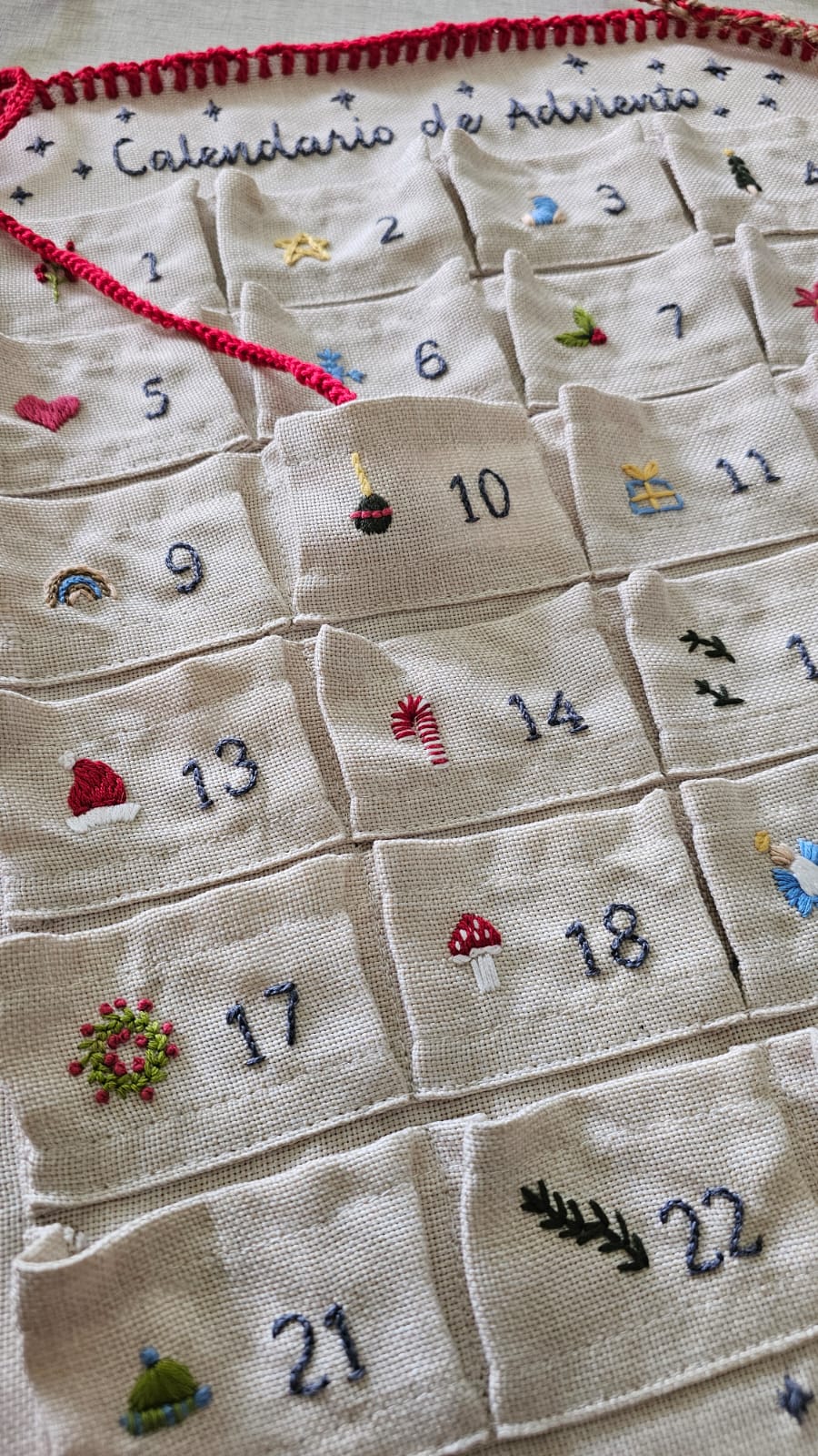 Taller calendario de adviento tejido y bordado