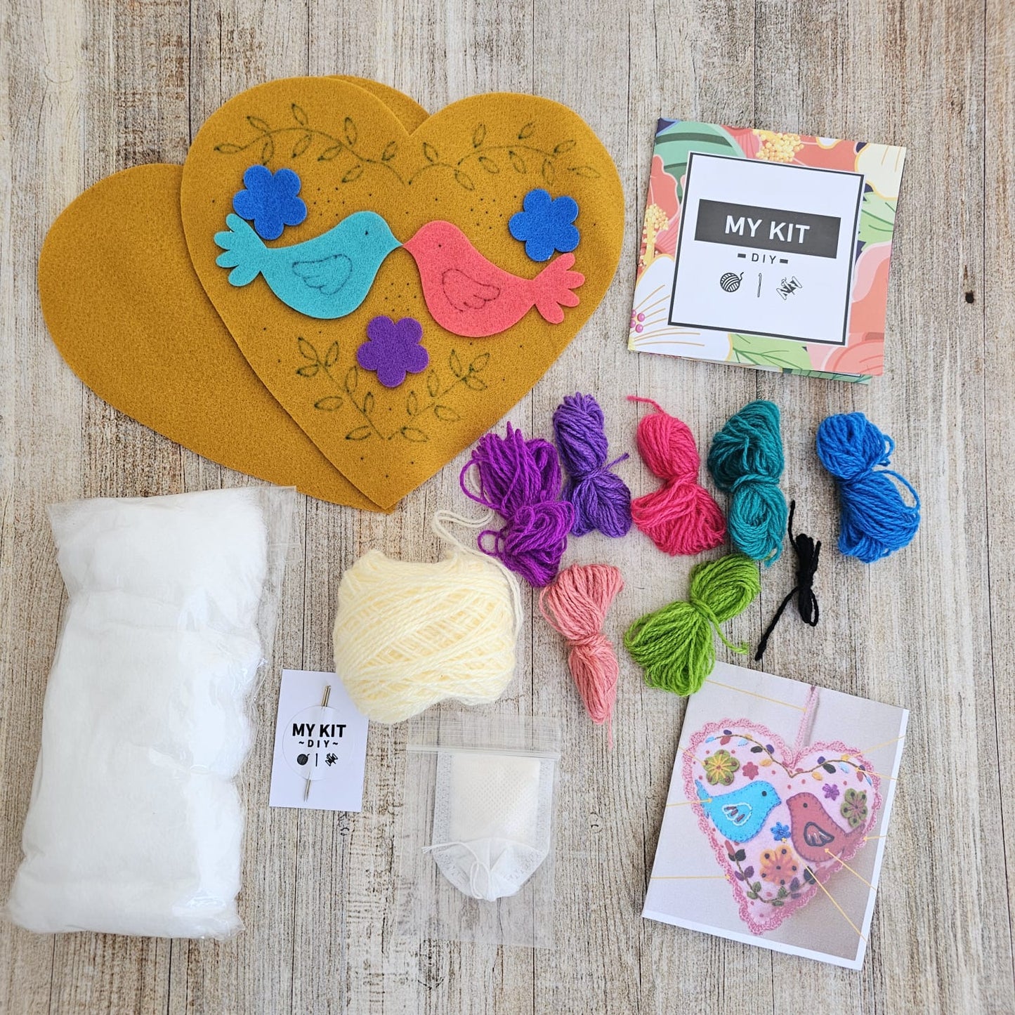 Kit corazón Mostaza bordado Ayacuchano