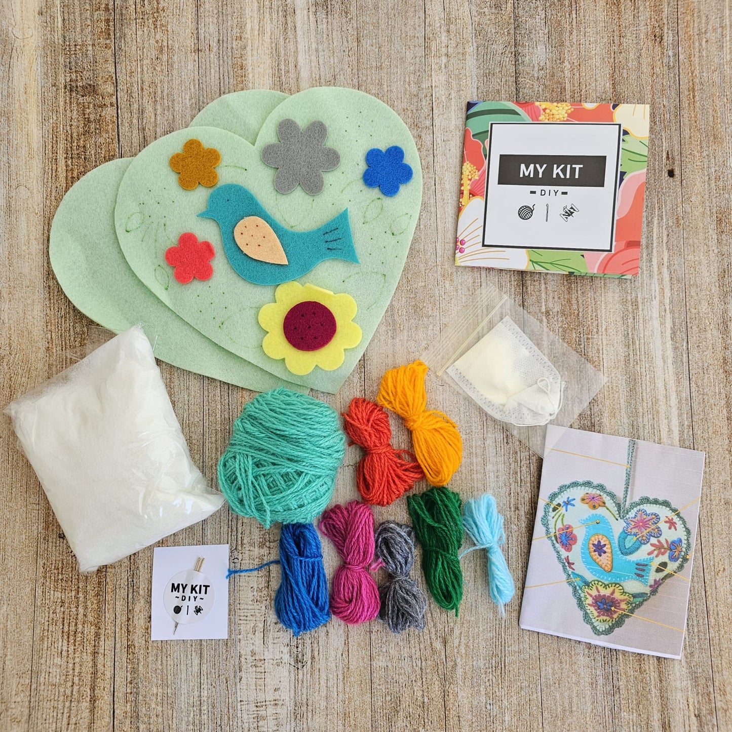 Kit corazón verde bordado Ayacuchano