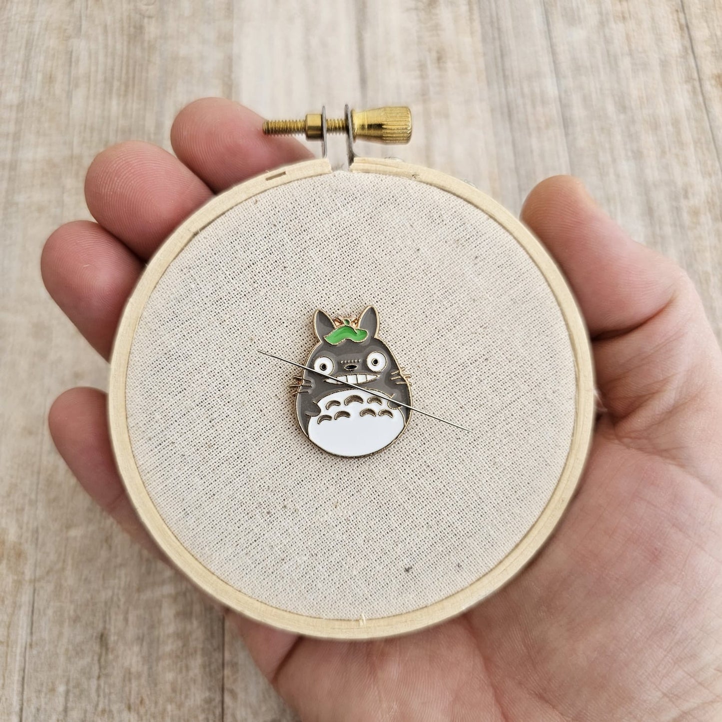 Imán para agujas Totoro