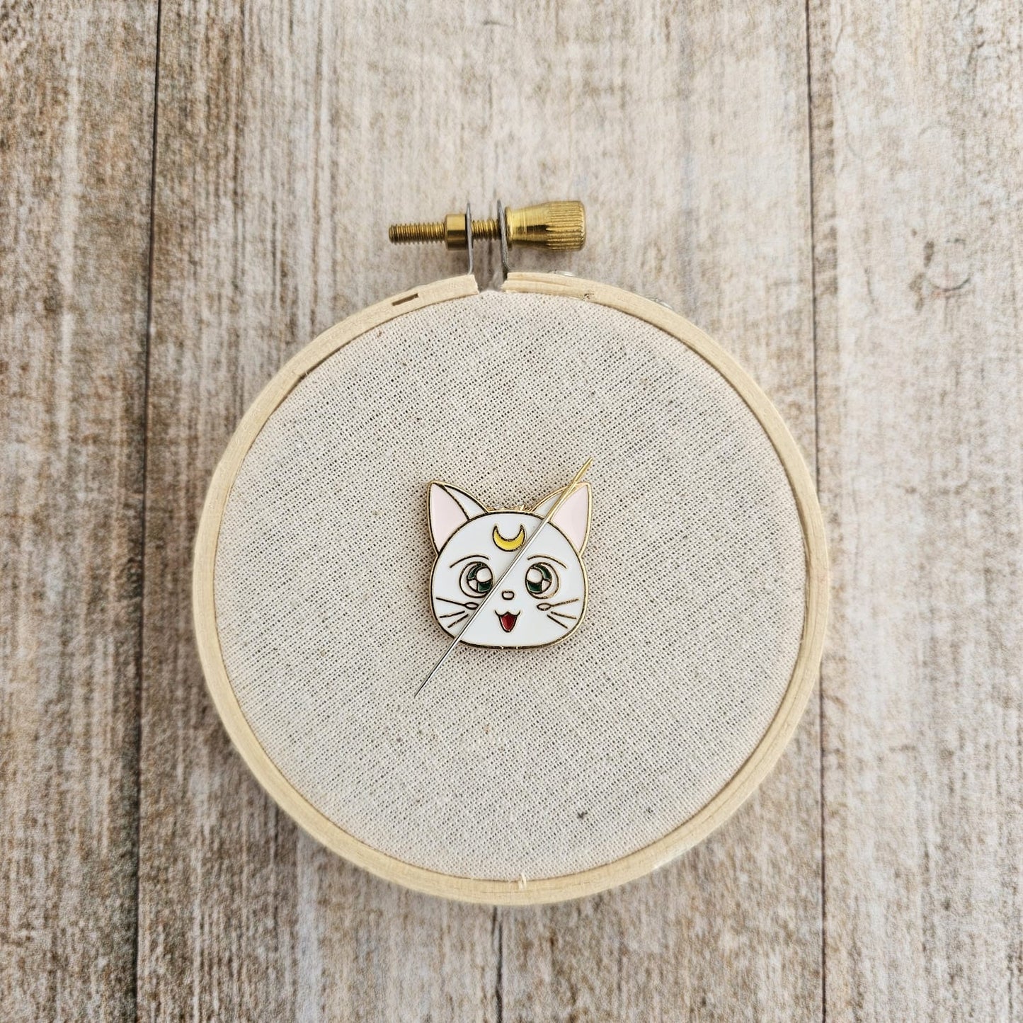 Imán para agujas Gato Sailor Moon