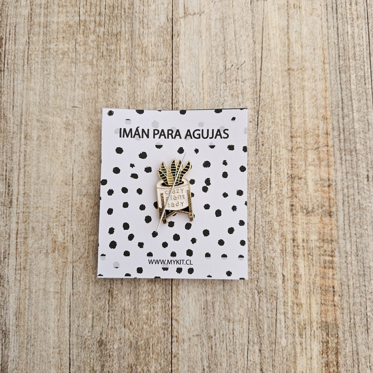 Imán para agujas Crazy plant baby