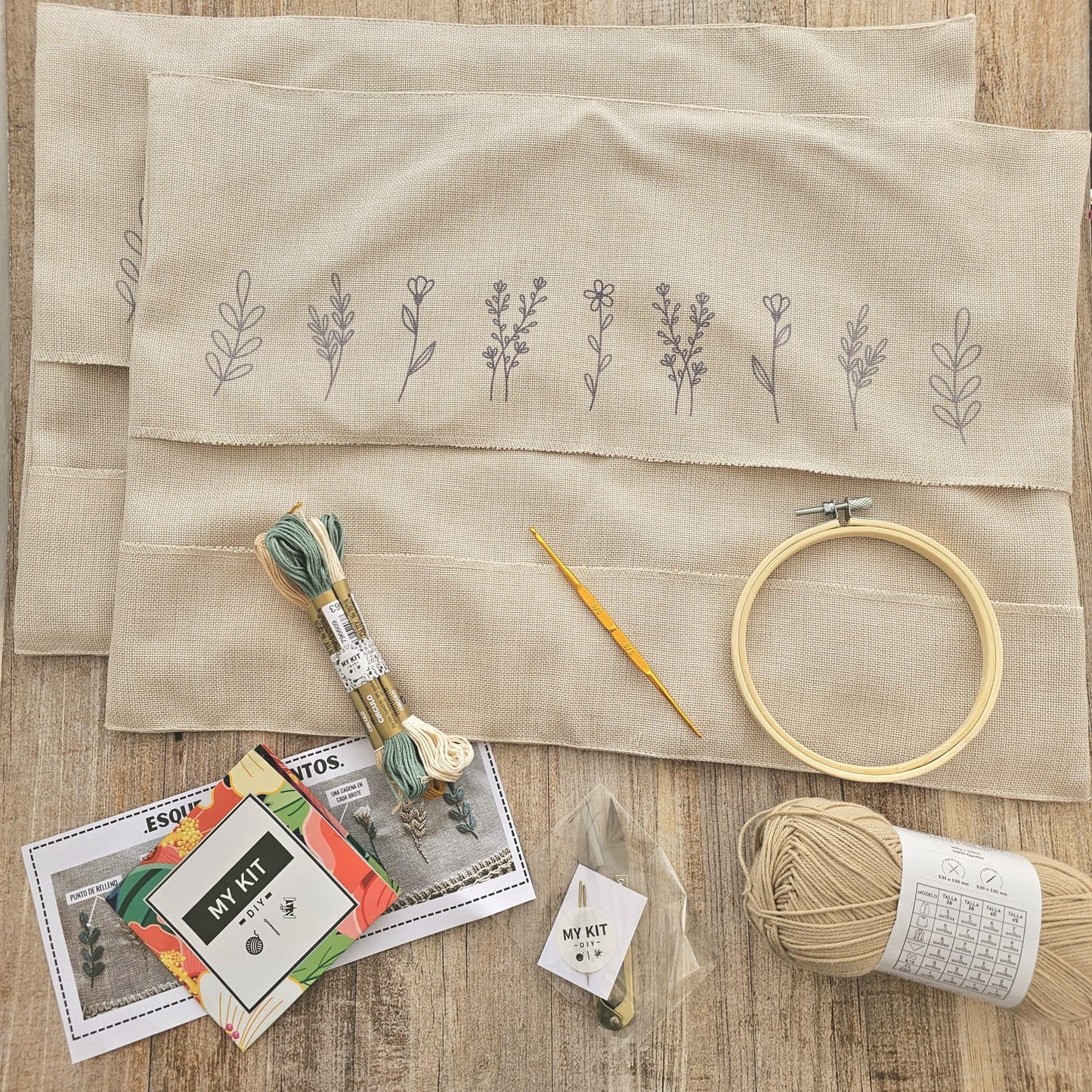 Kit Cojines tejidos y bordados flores
