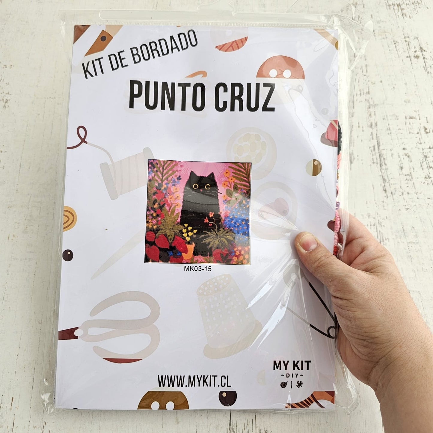 Kit punto cruz - Gatito negro colores (40x40cm)-11ct