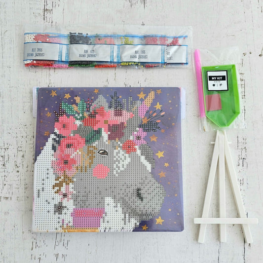 Kit pinta con diamantes 20x20 cm con atril - Unicornio