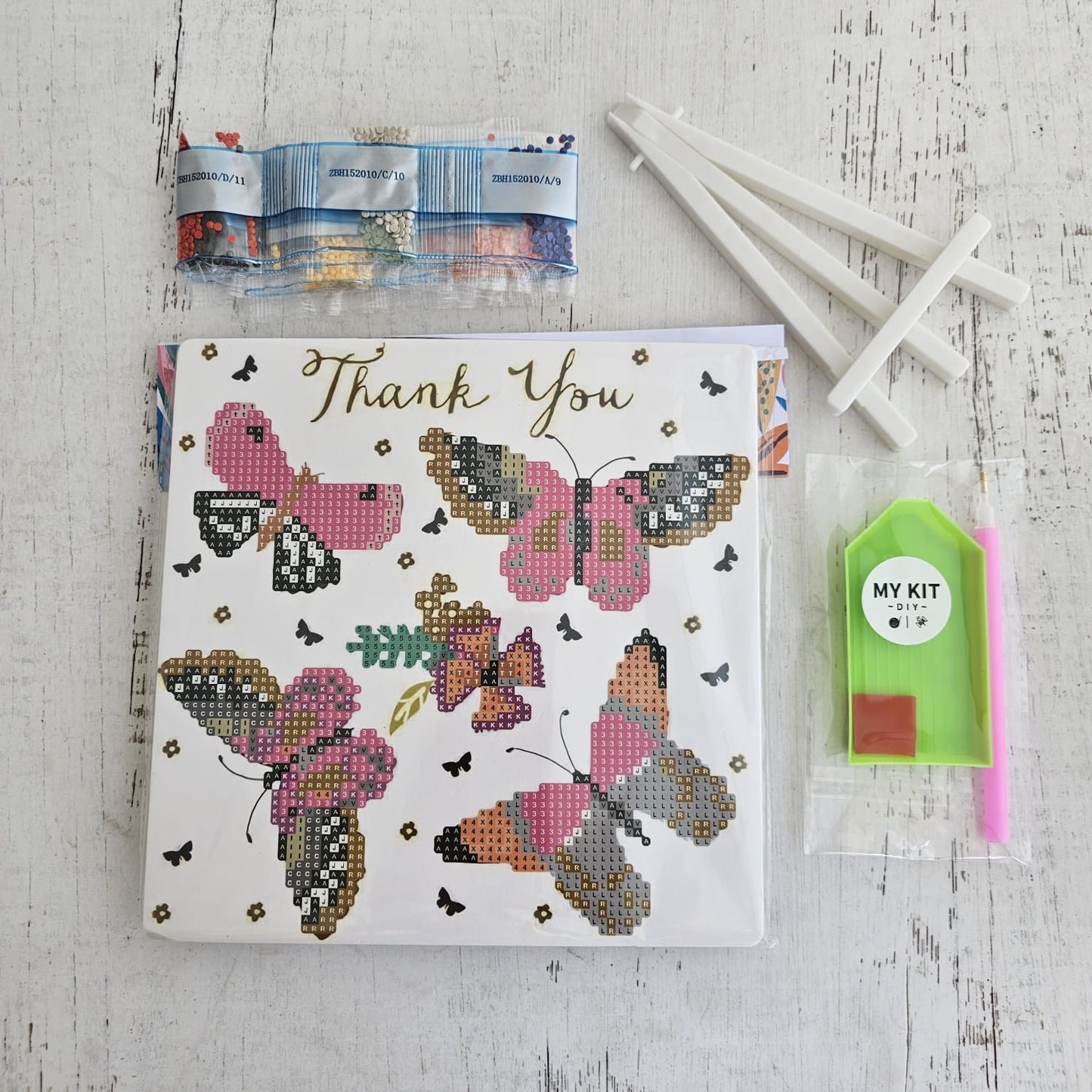 Kit pinta con diamantes 20x20 cm con atril - Mariposas