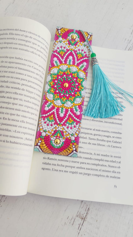 Marca libro pinta con diamantes