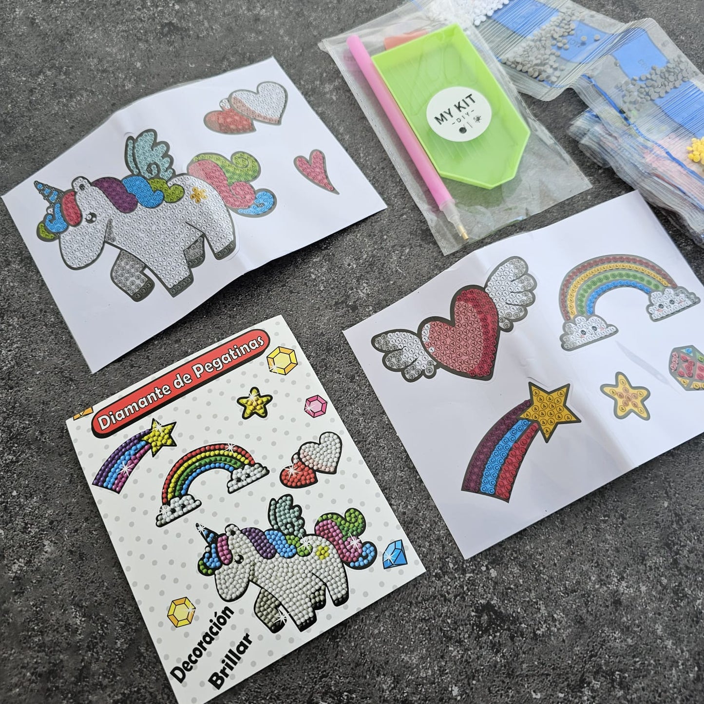 Kit stickers pinta con diamantes - Unicornios