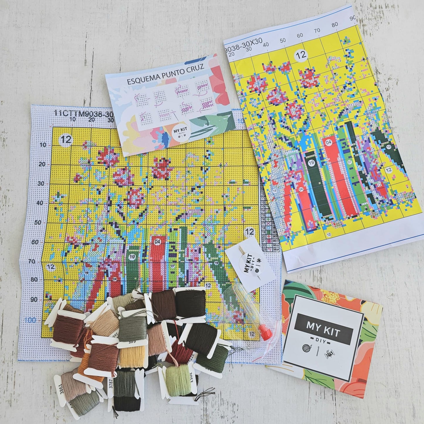 Kit punto cruz -Libros floreados