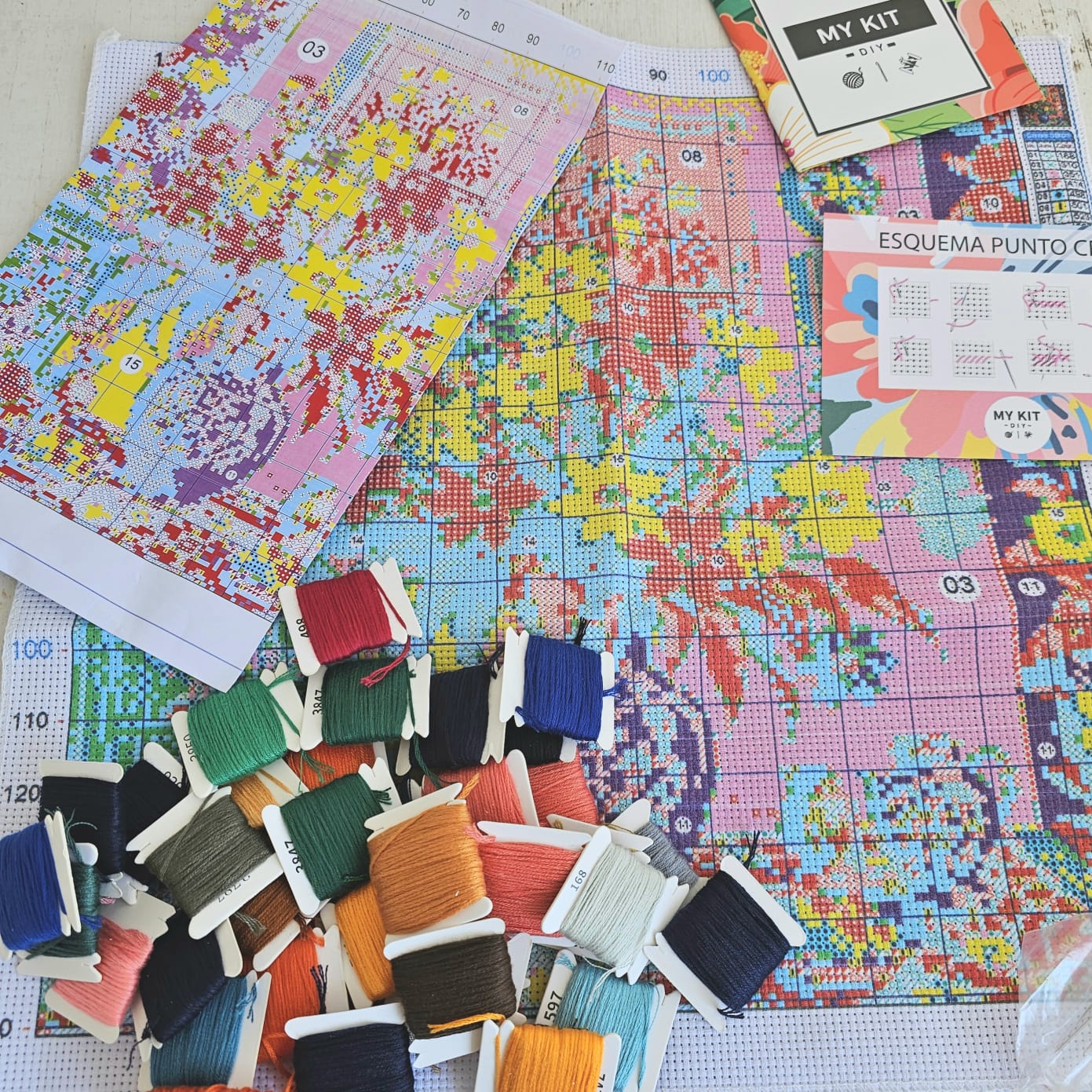 Kit punto cruz - Macetero con flores