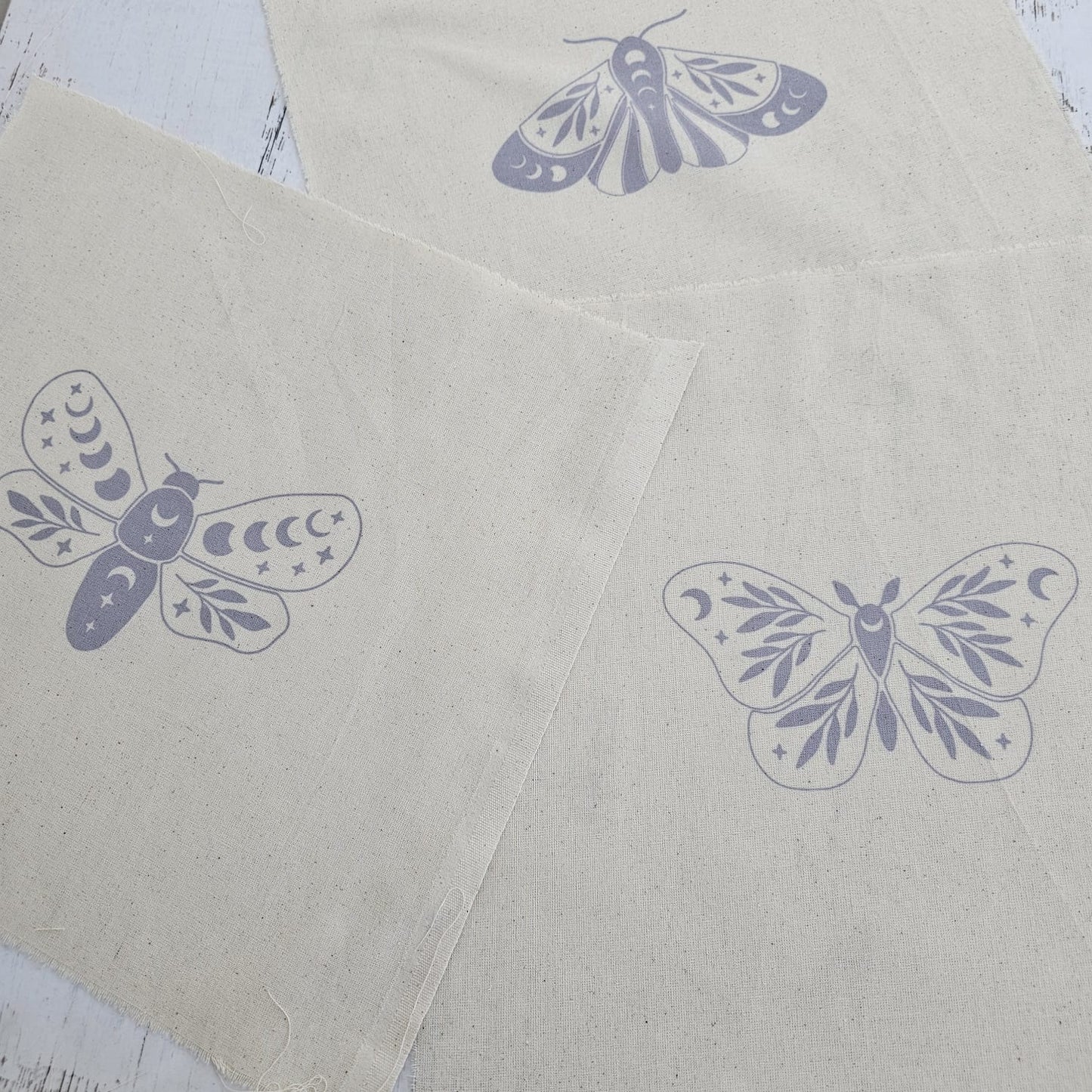 Kit 3 telas diseños POLILLAS LUNARES