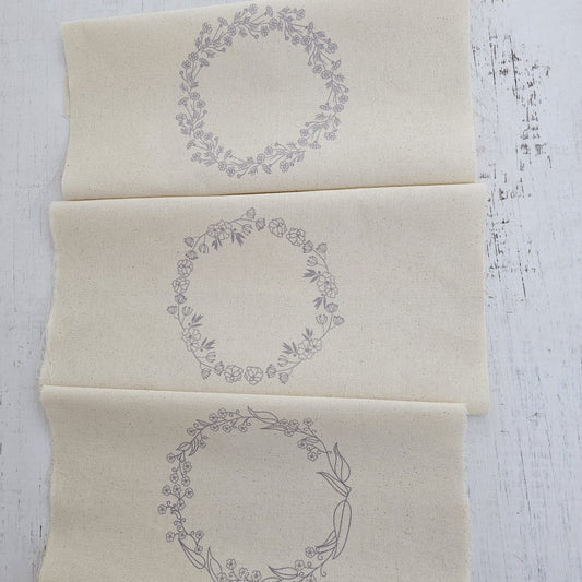 Kit 3 telas diseños CORONAS DE FLORES