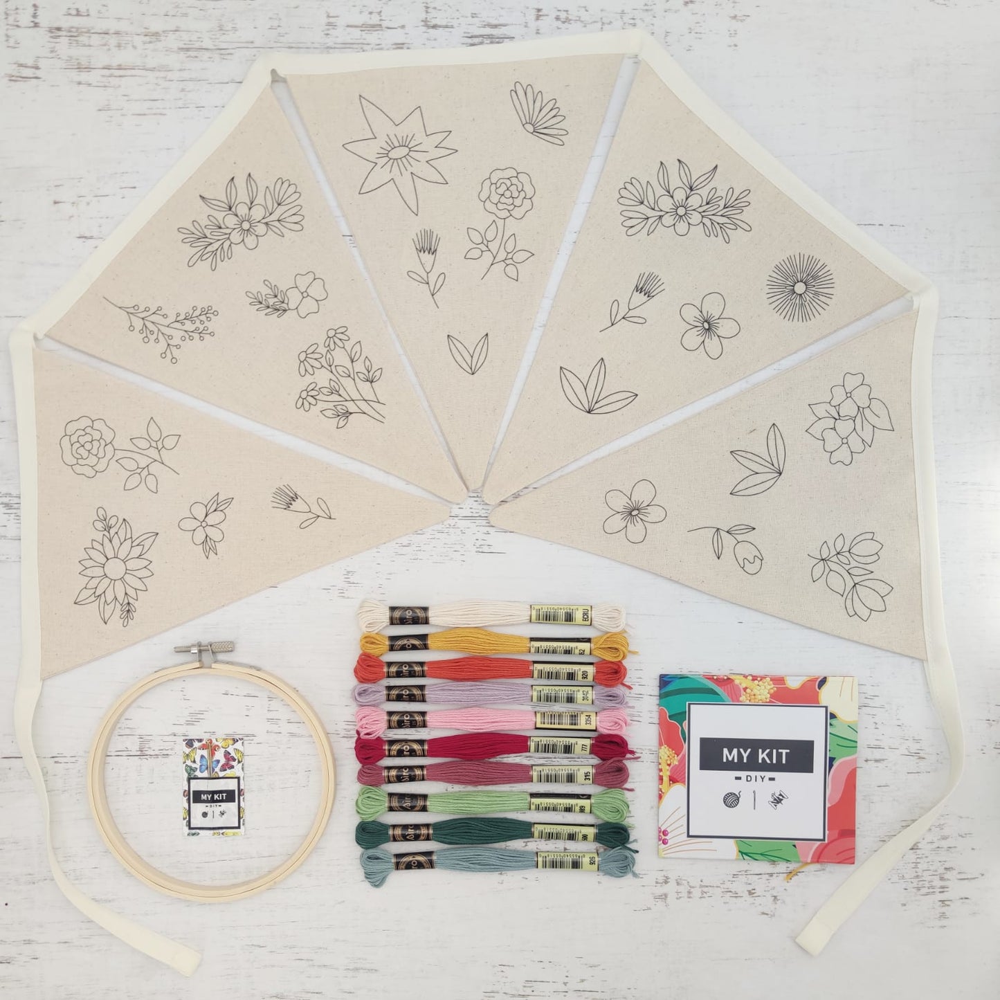 Kit banderines florcitas Fiorella