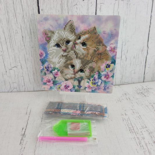 Kit pinta con diamantes 20x20 cm con atril - Gatitos