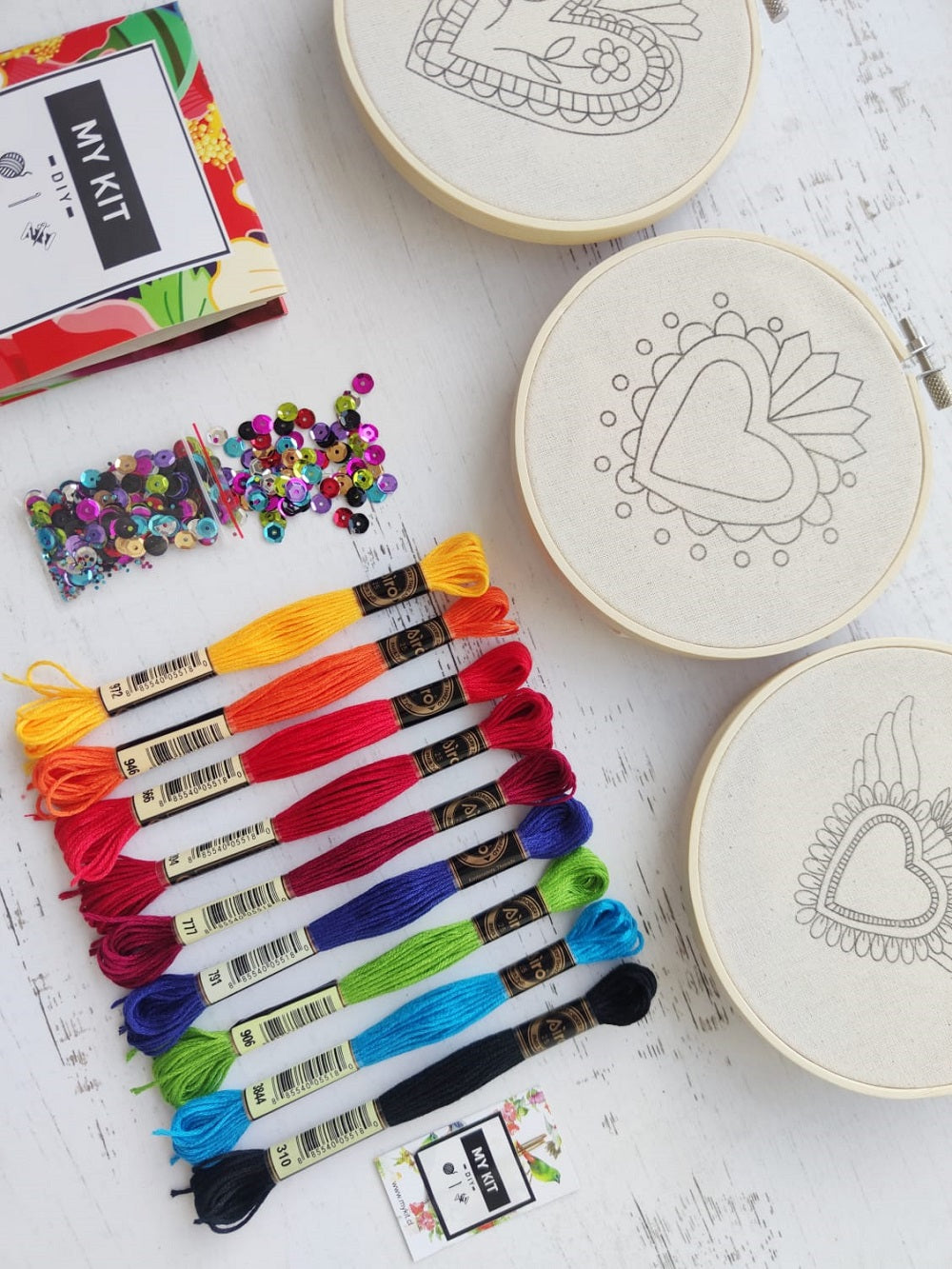 Kit 3 bastidores con diseños de Corazones Flavia
