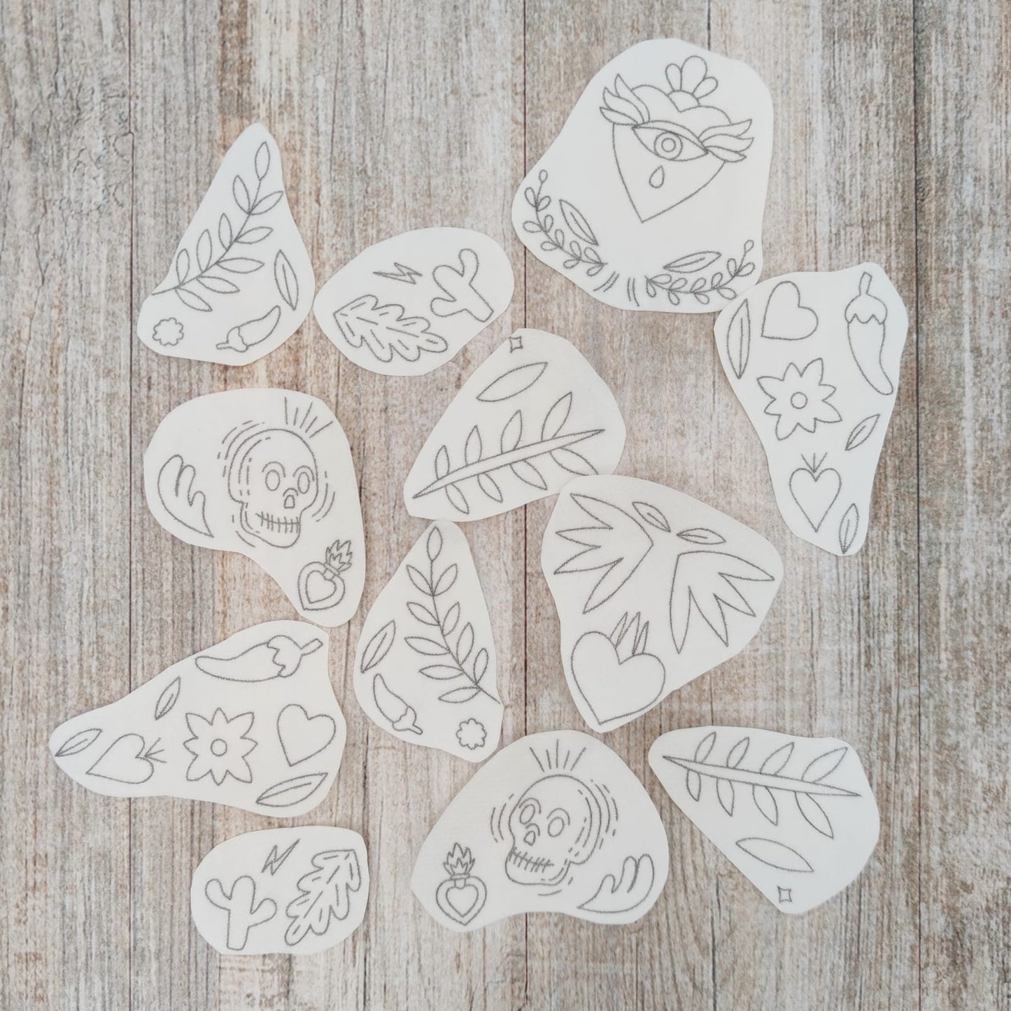 Kit mini parches FLORES Y CLAVERAS